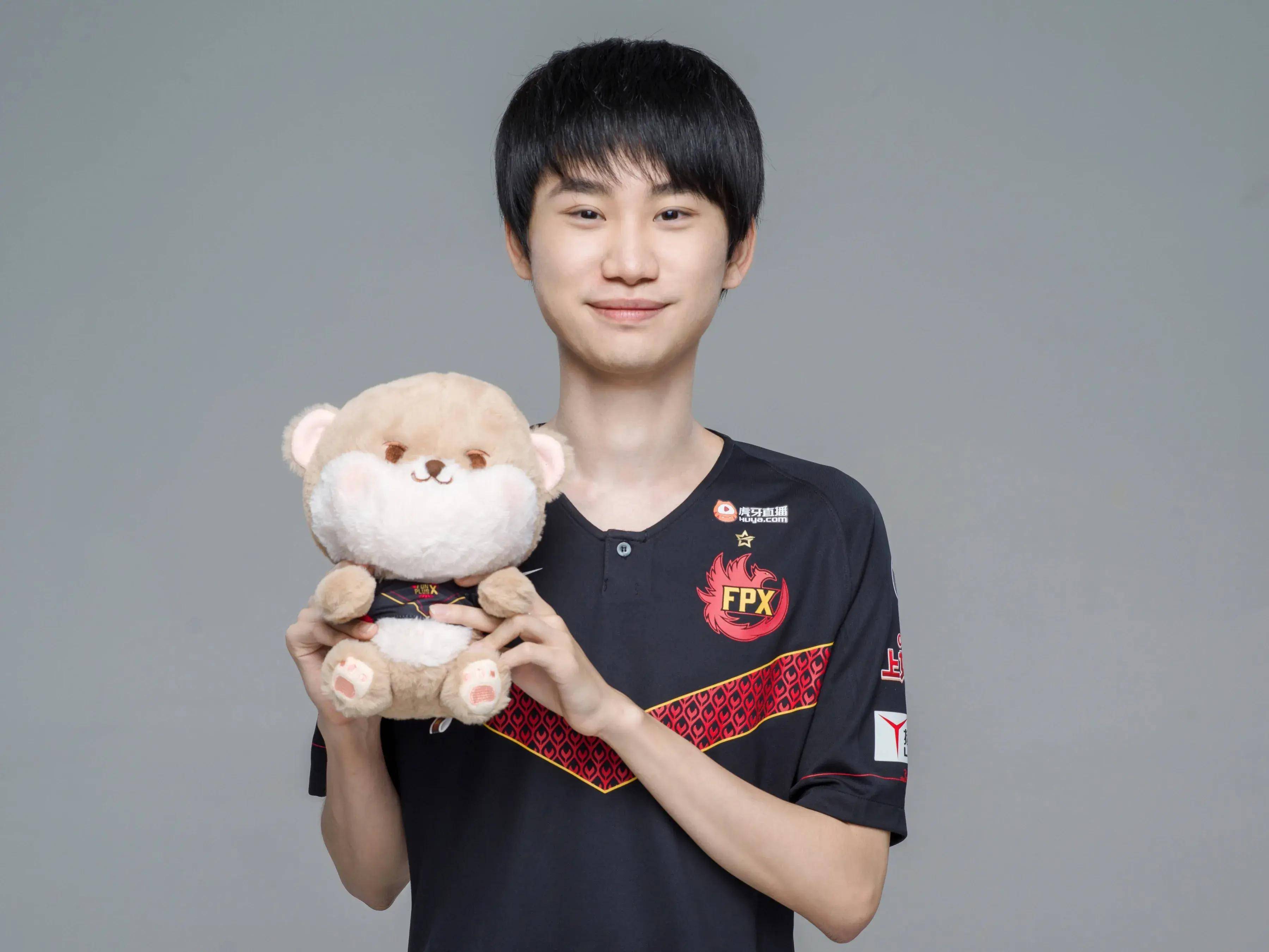 GOGO体育app官方下载-Doinb官方宣布出色发挥新规，湖人引发争议！